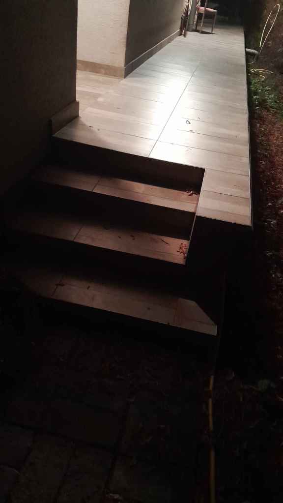 Lépcső, ami eltörte a lábam